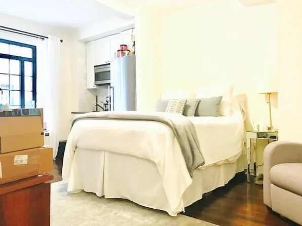 5 Tudor City Place image 1 of 2