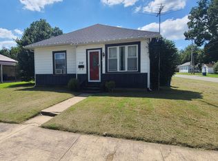 332 Wright Ave, Chaffee, MO 63740