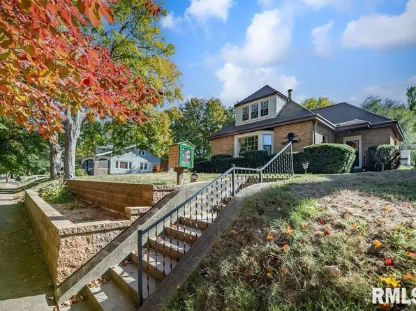 808 Park Ave, Pekin, IL 61554