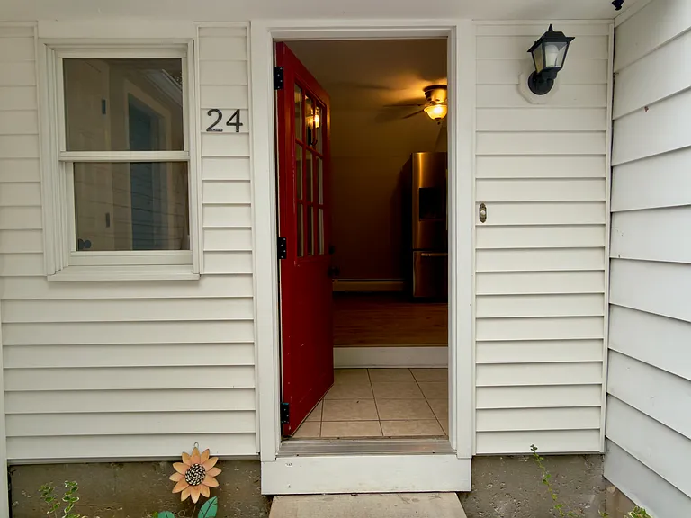 24 Dowd Ave — Photo 3