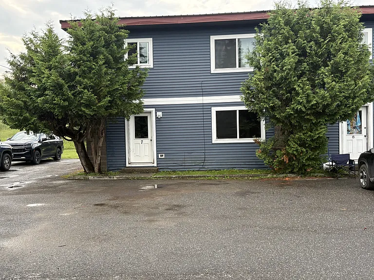 719 Access Hwy #7 — Photo 2