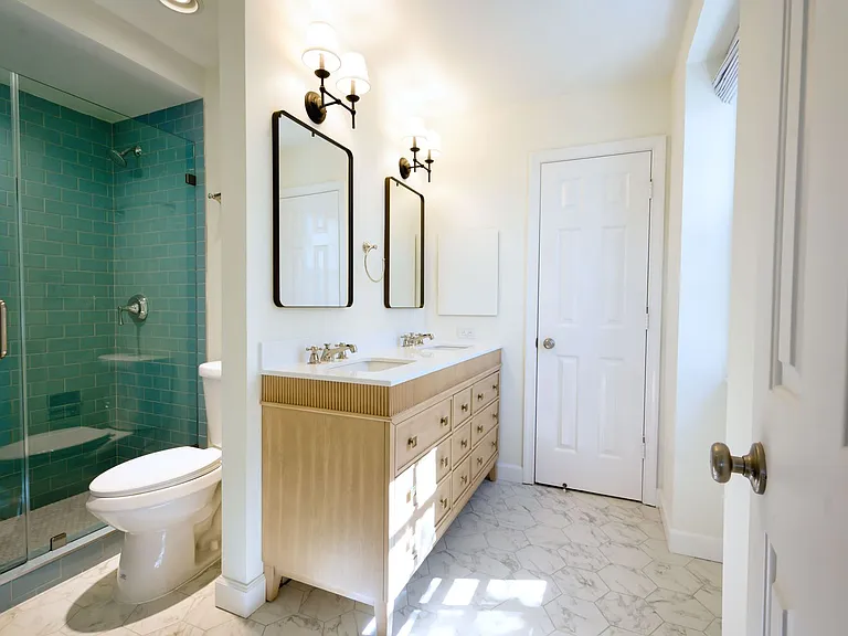 420 Linkhorn Dr #5 — Photo 11