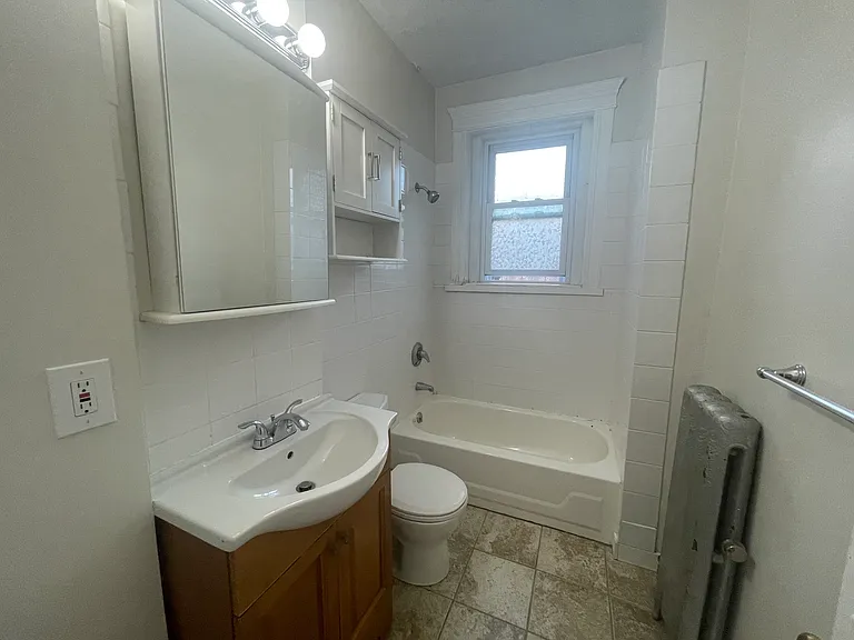 164 Strathmore Rd #12 — Photo 20