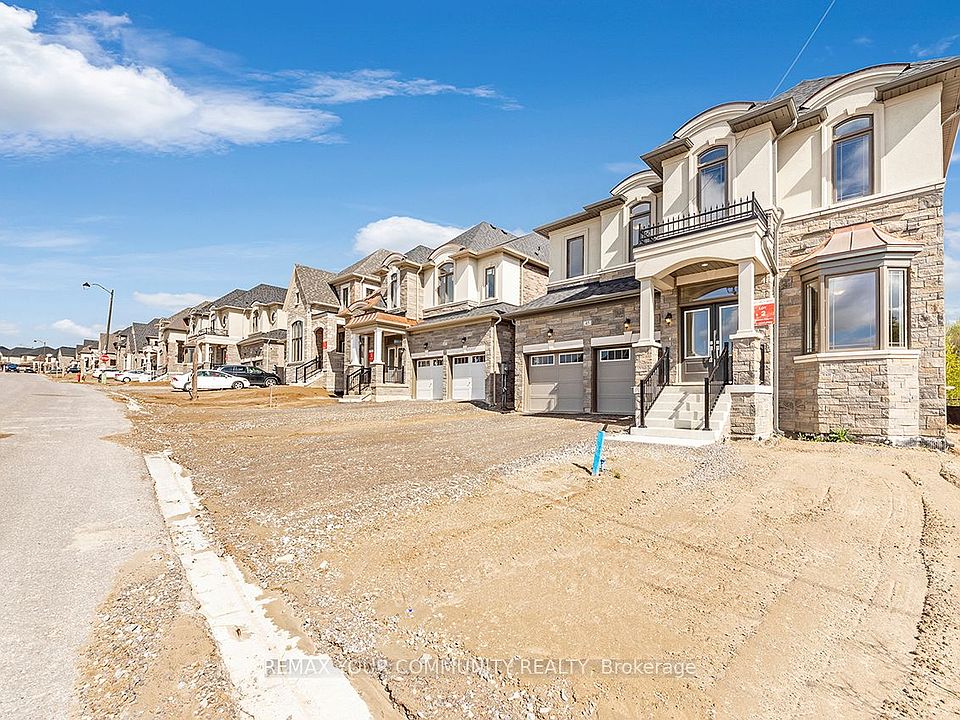 1st image of 45 Raspberry Ridge Ave