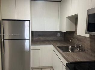 1075 W 68th St APT 309, Hialeah, FL 33014