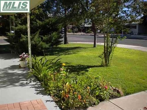 3rd image of 2075 Hixon Dr