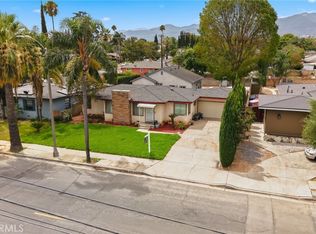 1050 W Olive St, Corona, CA 92882