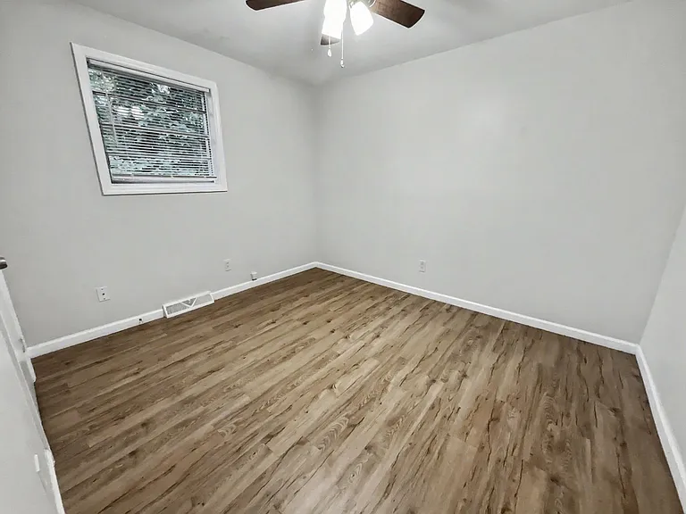 1813 Walker Ave — Photo 11