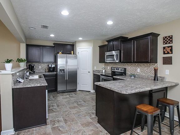 4th image of 907 Azeri Avenue 168