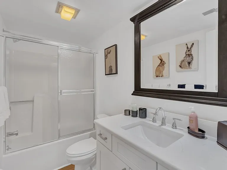 28 Plantation Dr #204 — Photo 18