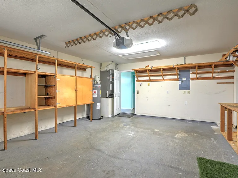 243 Dickens Ave — Photo 28