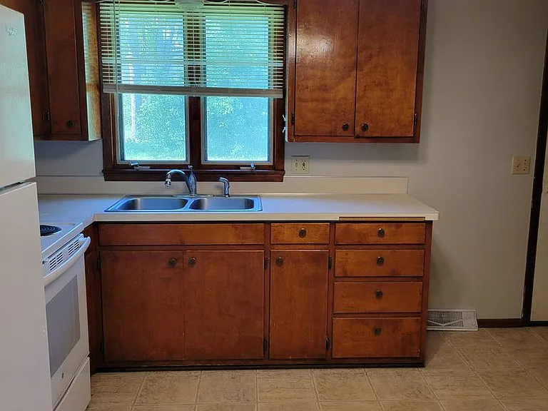 113 Emory Dr — Photo 13