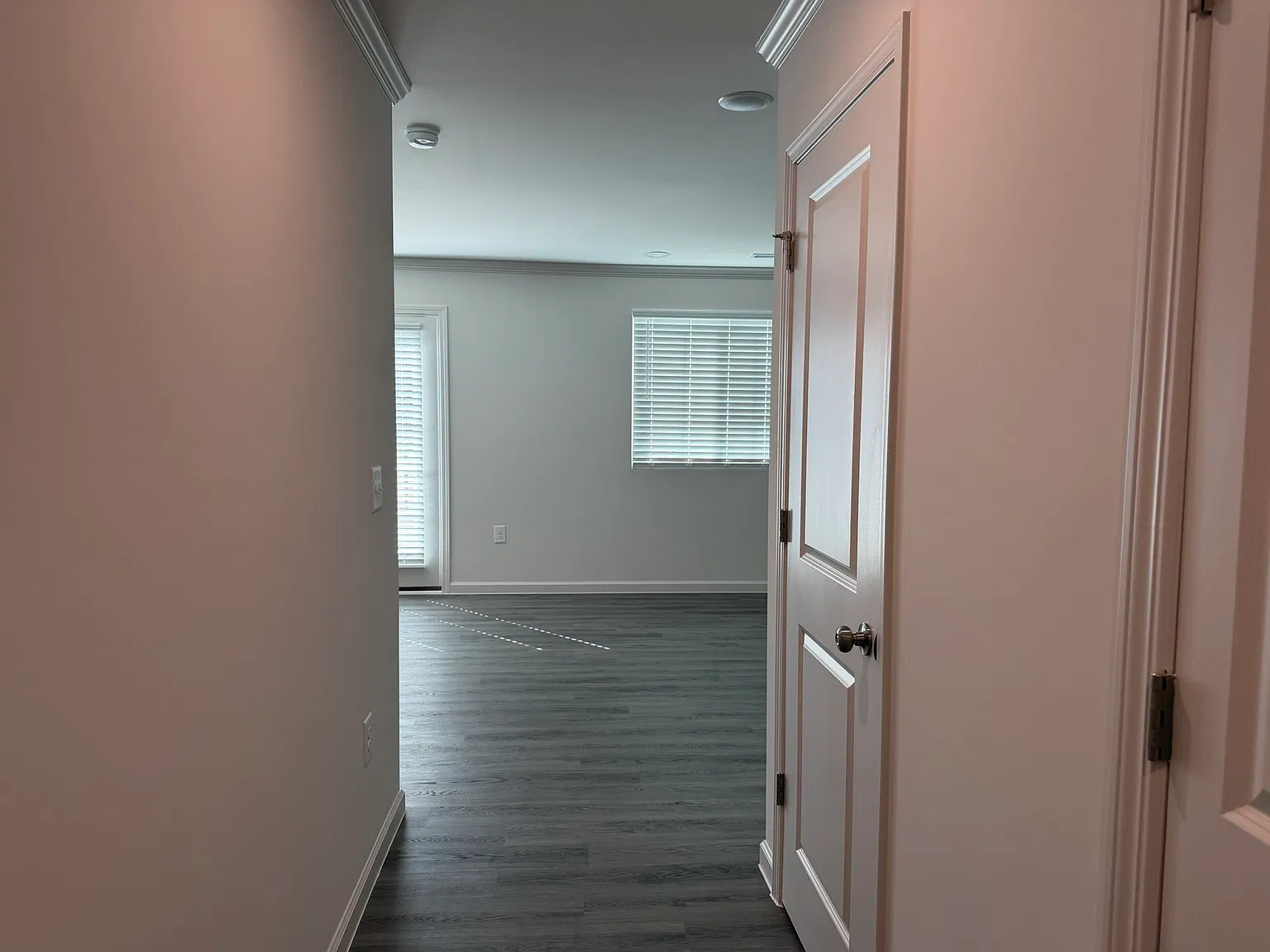 3 bed, 1468 sqft, $2,300 — Photo 2
