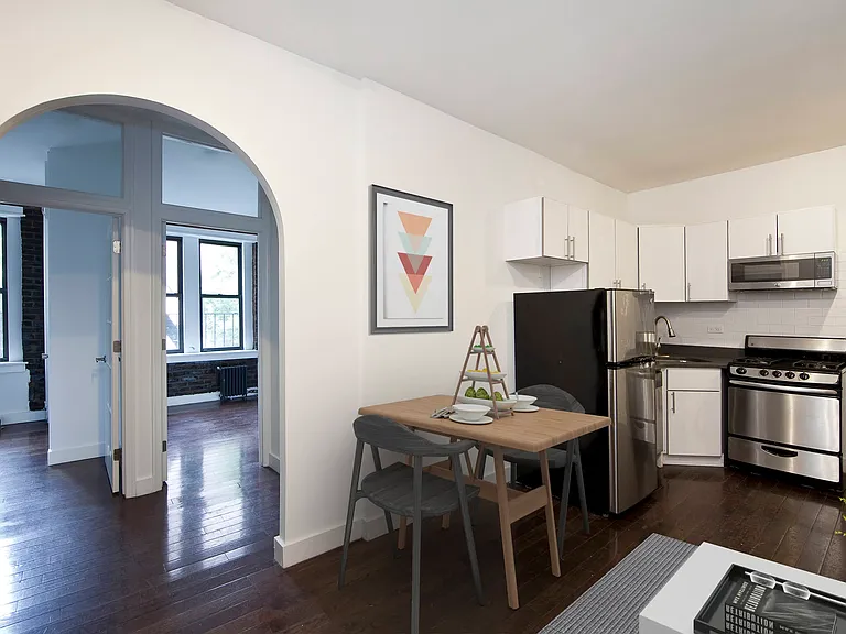 83 Baxter St #3B — Photo 1