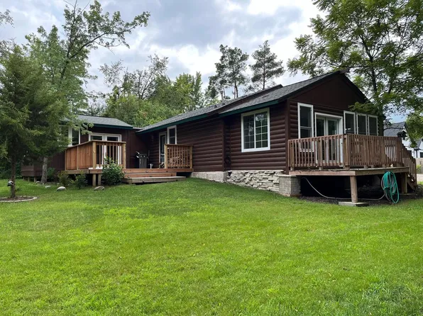 N1330 Summit DRIVE, Fontana, WI 53125