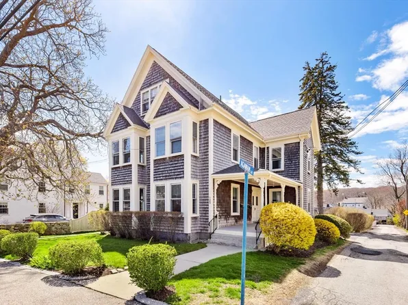 125 Main St, Rockport, MA 01966