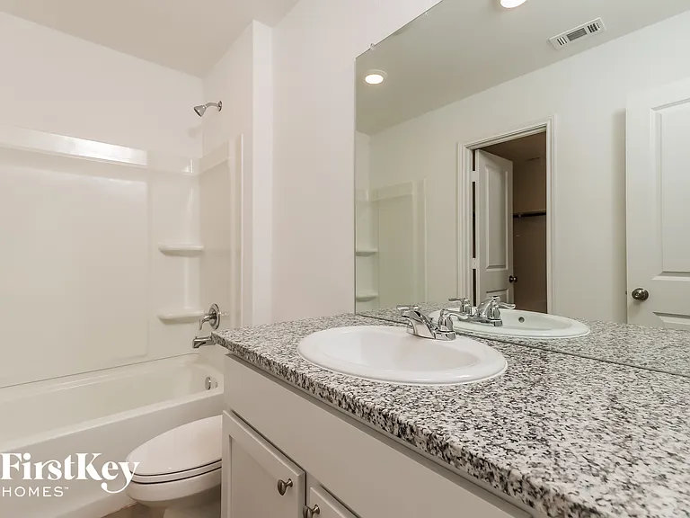 10610 McClintock Dr — Photo 10