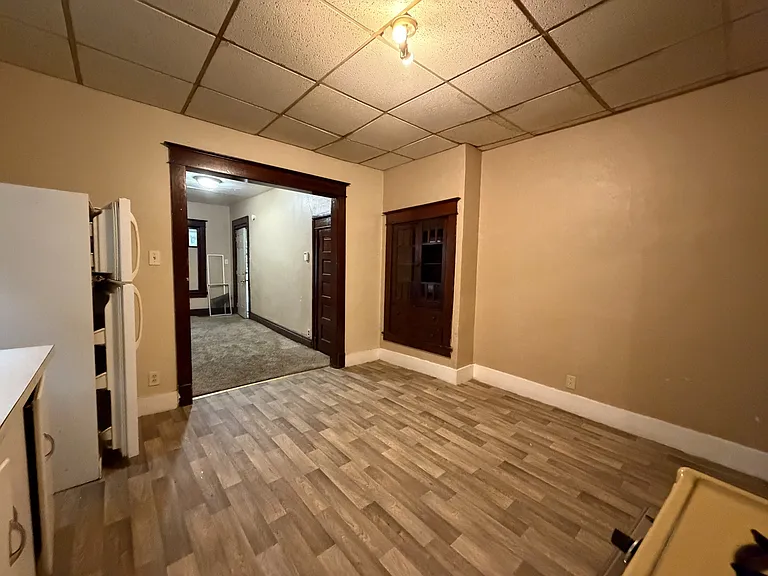 512 W Marion St #A — Photo 2