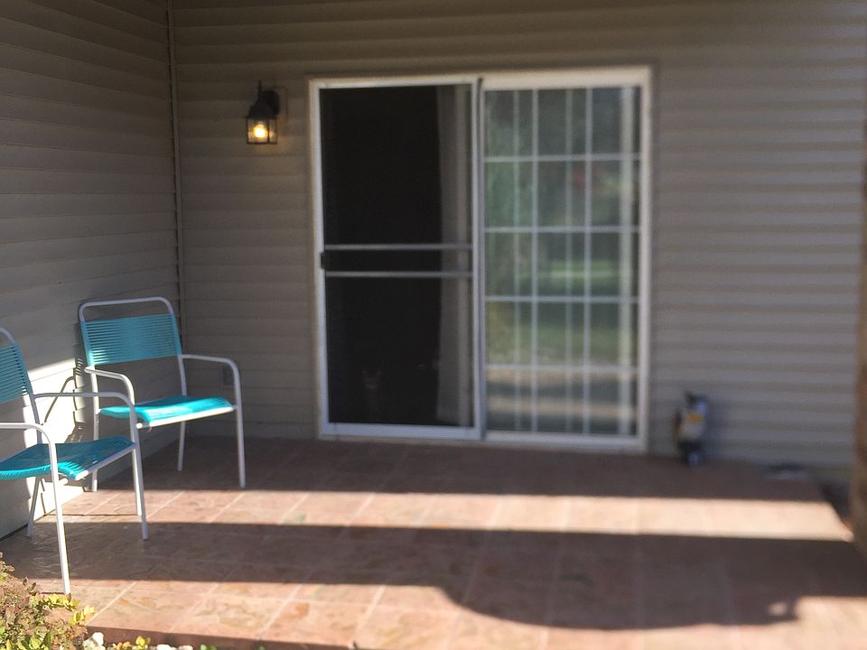 1st image of 560 Penn Ct Unit 2