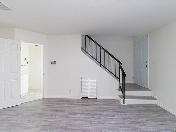 4th image of 633 Hardin Dr