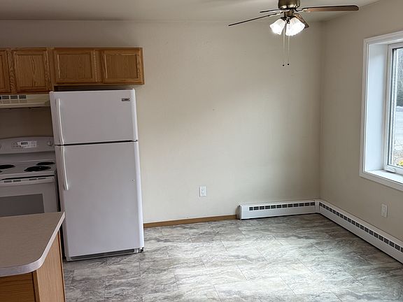 3rd image of 629 E 8th Ave #3