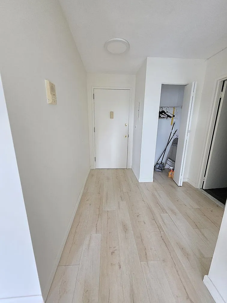 6 New Lane — Photo 3