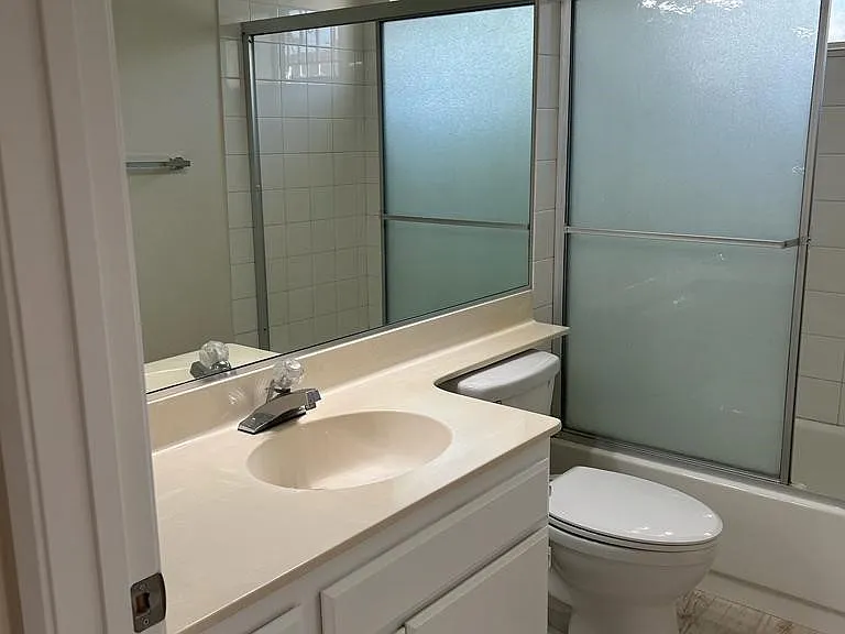216 E Newmark Ave — Photo 6
