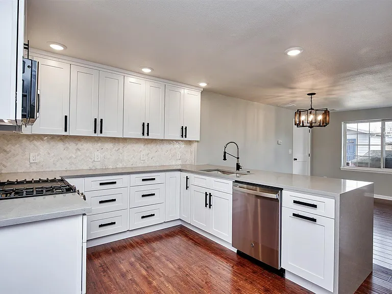 2610 N Cook St — Photo 7