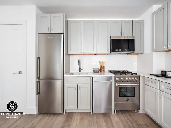 50-54 East 8th Street image 1 of 7