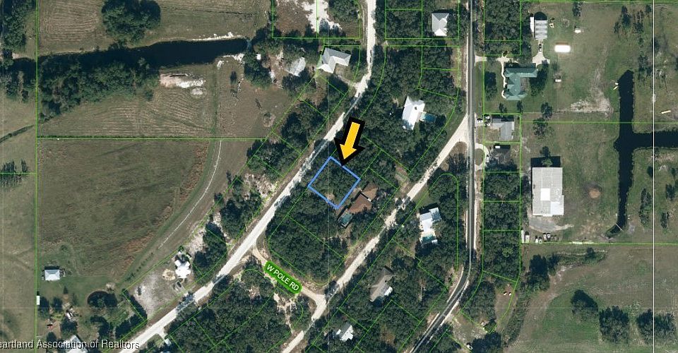 2nd image of 3038 N Cambridge Rd