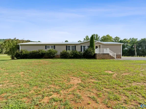 5065 Cathedral Caverns Rd, Woodville, AL 35776