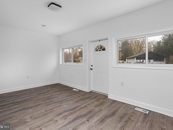 2nd image of 9 Crescent Dr