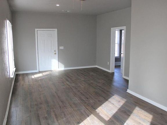 2nd image of 2519 38th St