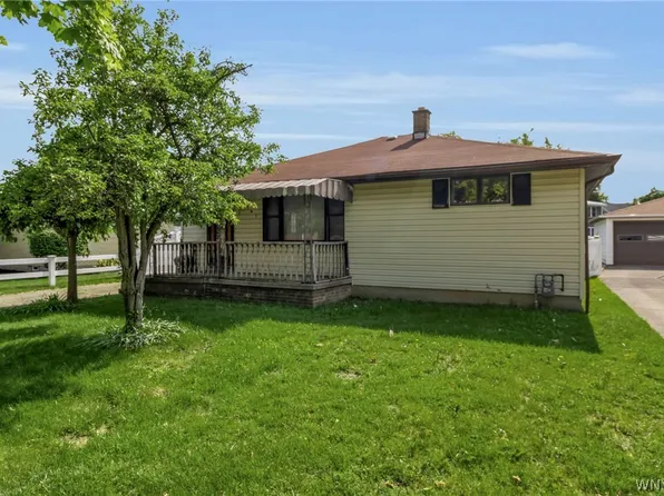 141 Patricia Dr, Tonawanda, NY 14150