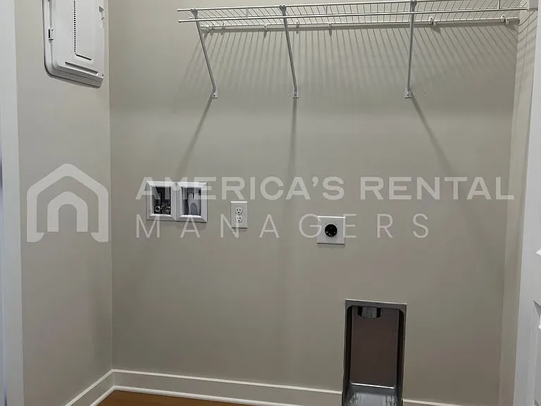 4826 Silas Ave — Photo 25