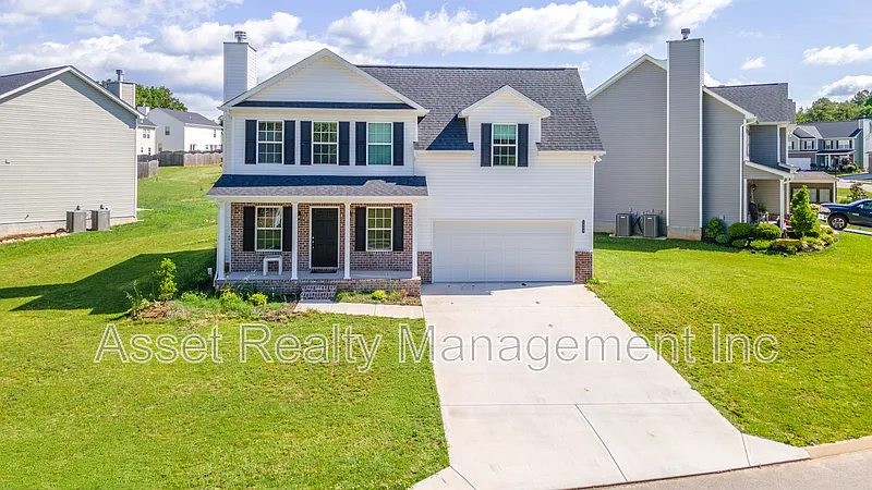 3 bed, 2.5 bath, 1718 sqft, $2,395 — Photo 2