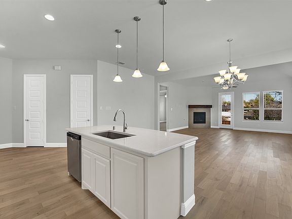 5th image of 2510 Rockbrook Rd