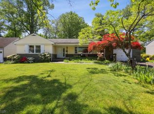 227 Hickory Ave, Garwood, NJ 07027