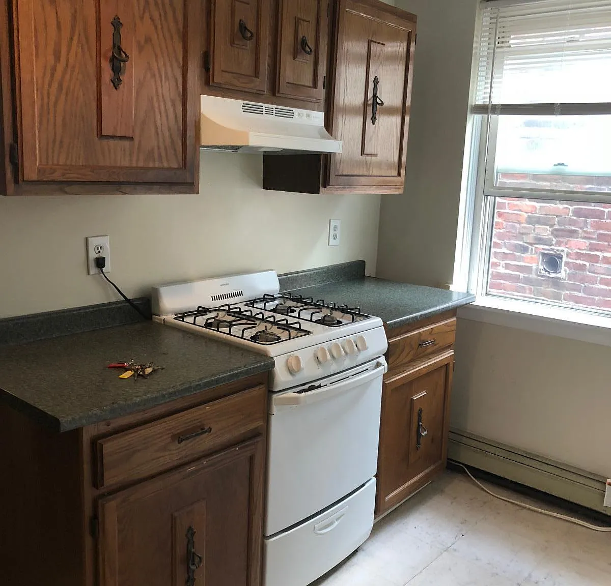 2 bed, 1.0 bath, $2,900 — Photo 4