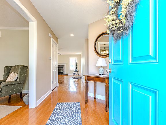 3rd image of 2334 Cascade Ct