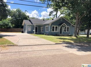 608 S Main St, Victoria, TX 77901
