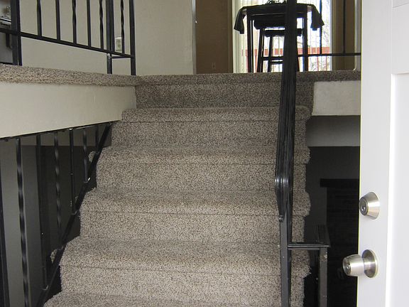 4th image of 4620 Burke Pl