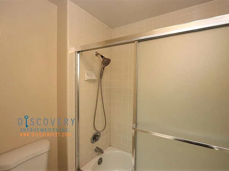 215 Samaria Ln — Photo 27