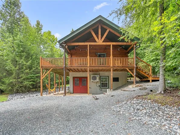 3953 Paylor Rd, Mebane, NC 27302