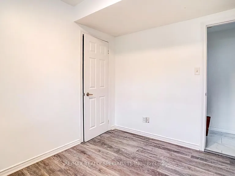 4 Garrow Ave #1 — Photo 18