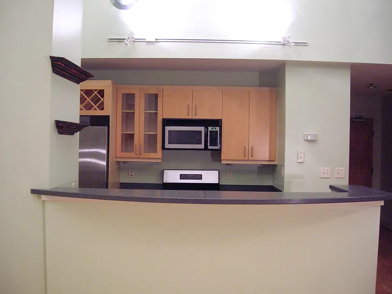 790 N Ave NE #106 — Photo 50