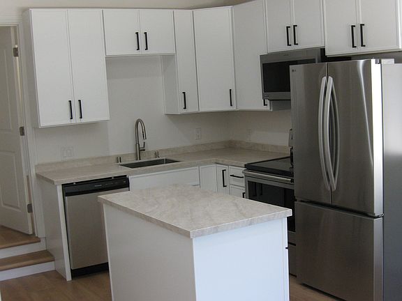 4th image of 2034 Katerri Dr #A