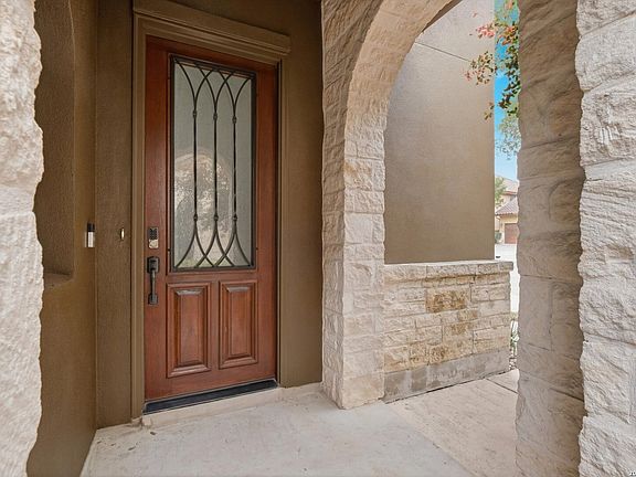 4th image of 13826 Oakview Cove