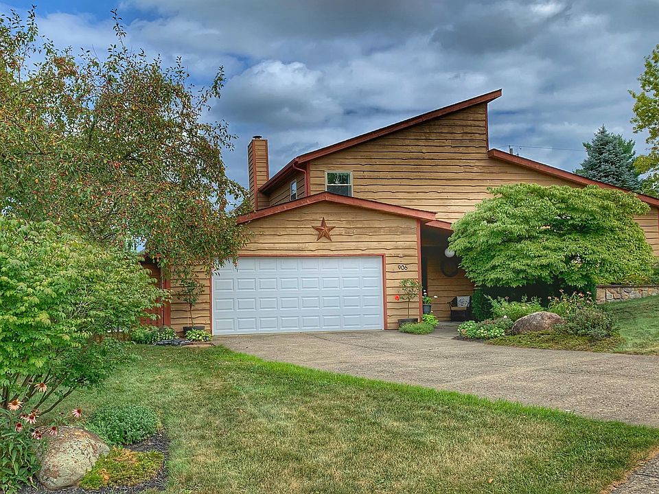 1st image of 906 Dietrich Ct