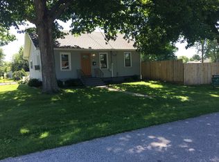 721 N C St, Monmouth, IL 61462